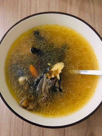 Women's Favorite Old Hot Soup, Angelica, Red Dates and Black Chicken Soup