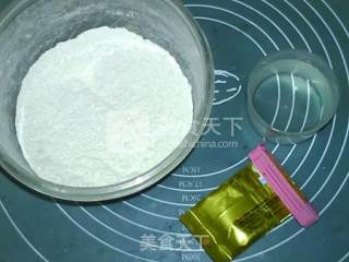 Salt and Pepper Scallion Rose Roll recipe