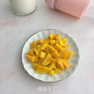 Mango Yogurt Shake recipe