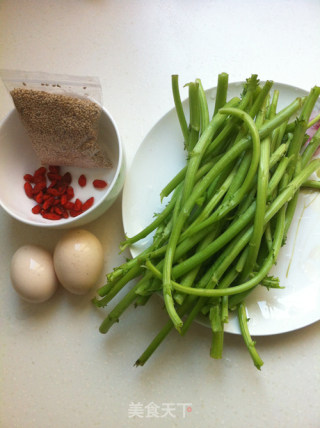 New Eat-scrambled Eggs with Chrysanthemum Chrysanthemum recipe