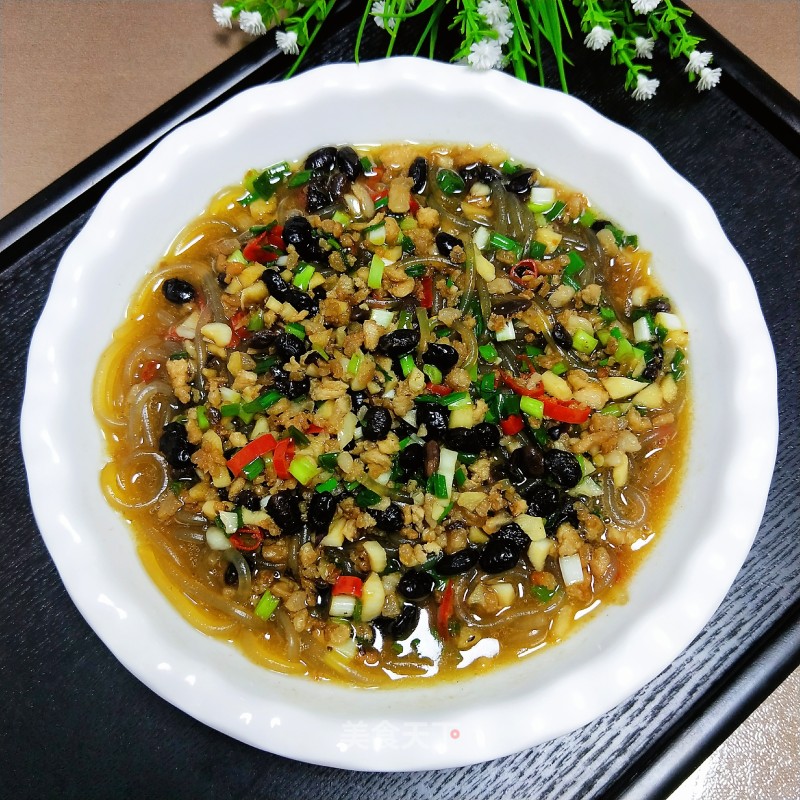 Braised Vermicelli with Minced Meat and Tempeh recipe