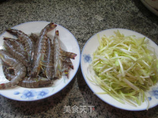 Fried Shrimp with Leek Sprouts recipe