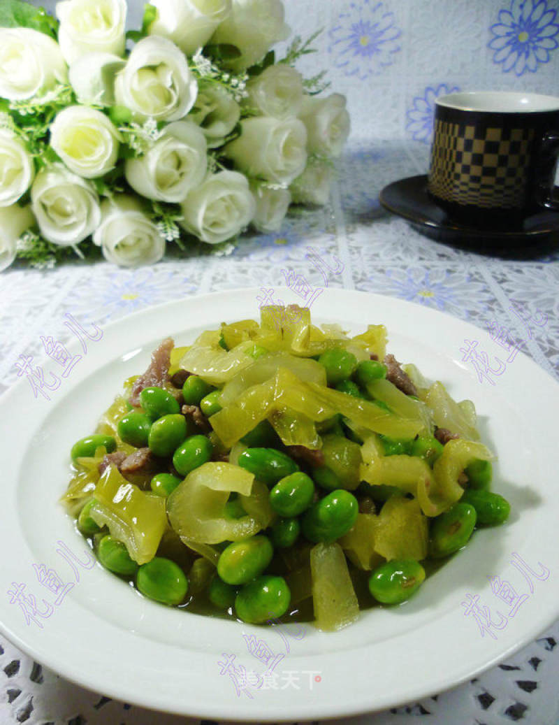 Stir-fried Edamame with Lean Pork Sauerkraut Stem recipe