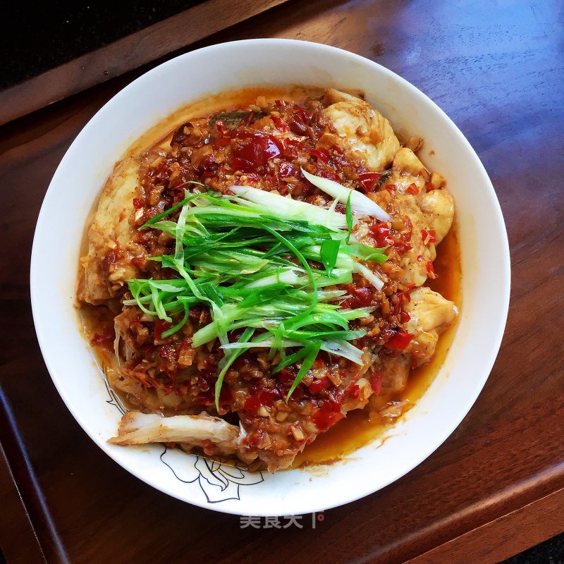 Steamed Sea Bass with Chopped Pepper and Garlic recipe