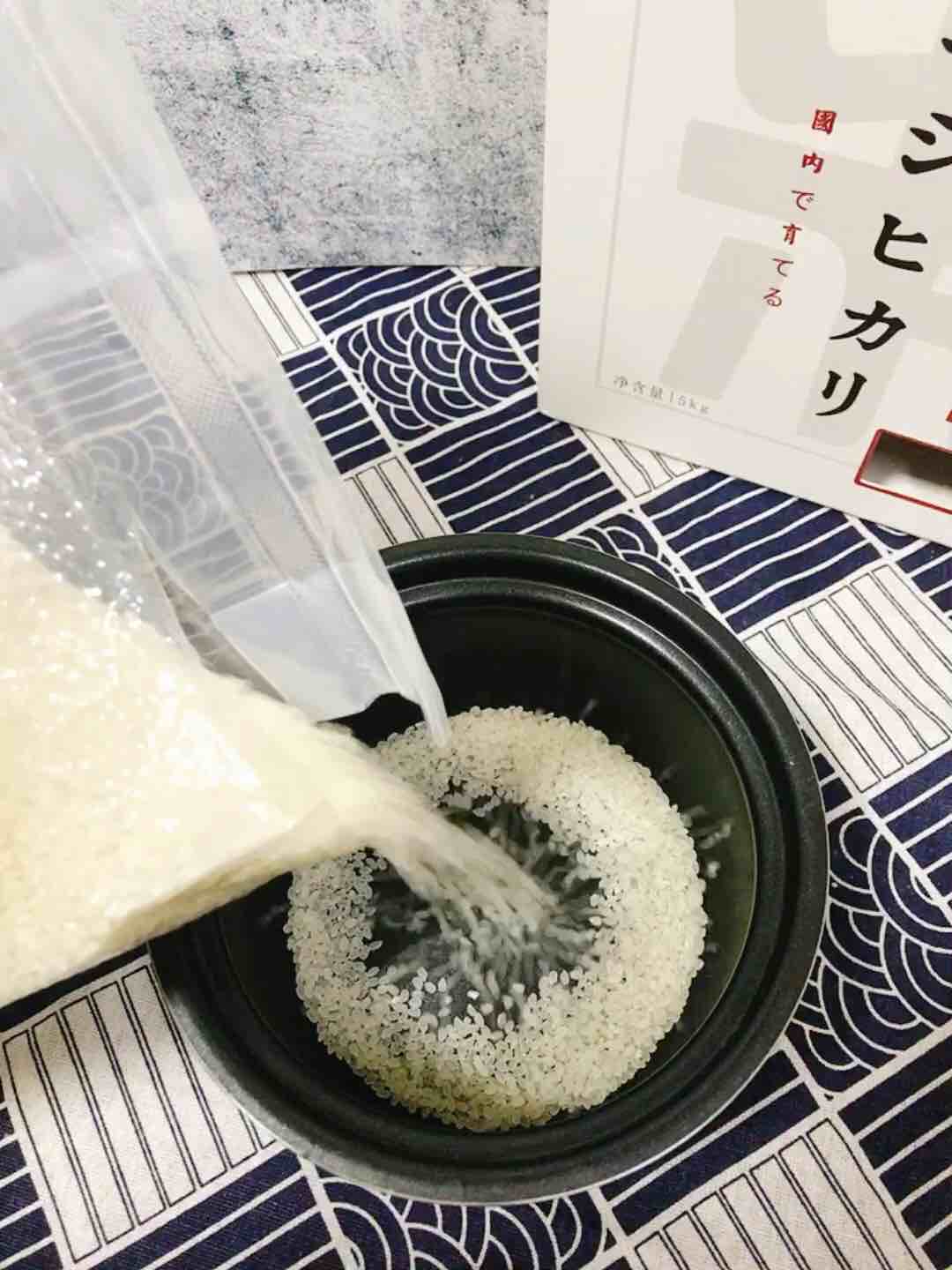 Super Simple and Delicious Shrimp and Seaweed Rice Balls recipe