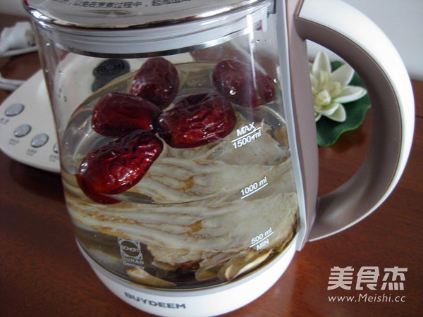 Red Date Lily Guiqi Decoction recipe