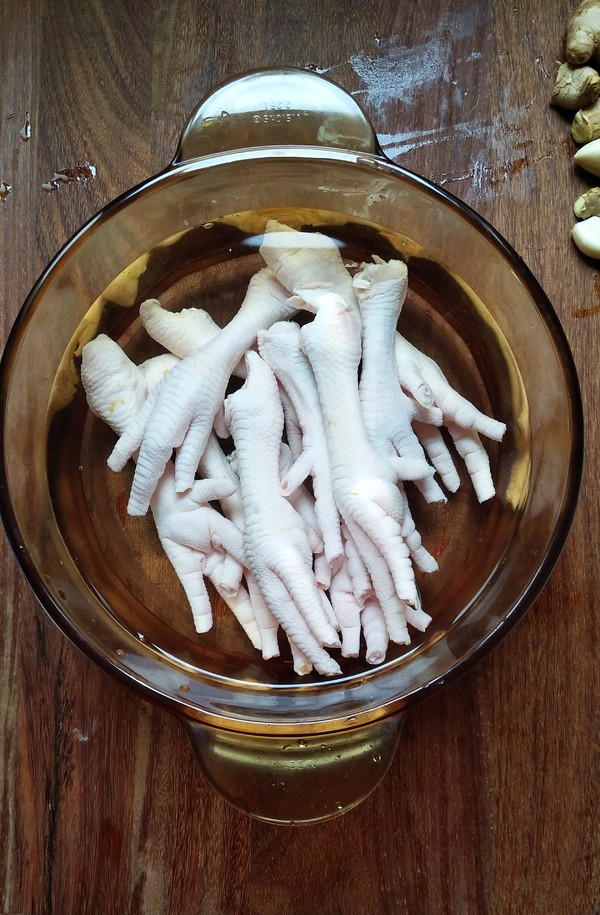 Hot and Sour Chicken Feet without Bone recipe