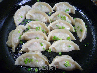 Daylily Pork Pot Stickers recipe