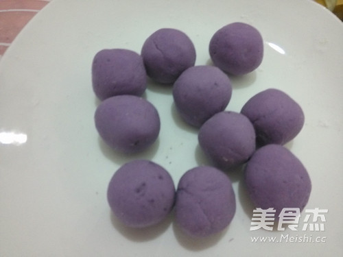 Sesame Purple Potato Cake recipe