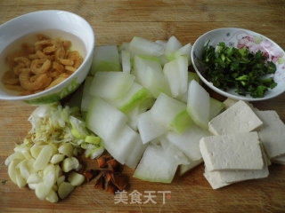 Sea Rice Tofu and Winter Melon Soup recipe