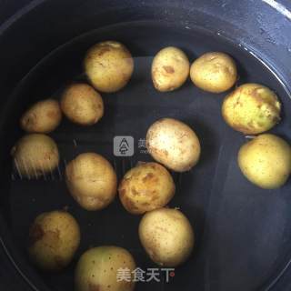 Pan-fried Baby Potatoes with Cumin recipe