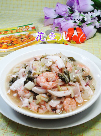 Stir-fried Seafood with Pickled Cabbage