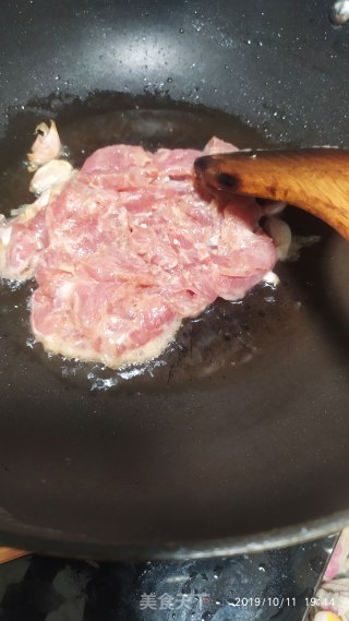 Pork Fried Loofah recipe
