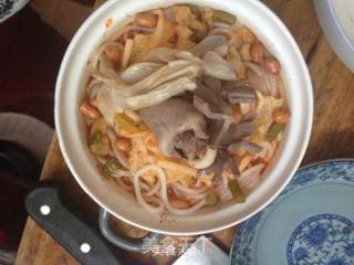 Sour and Spicy Spicy So Delicious-matsutake Snail Noodles recipe