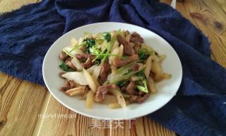 Stir-fried Shredded Pork with Sydney Cilantro recipe