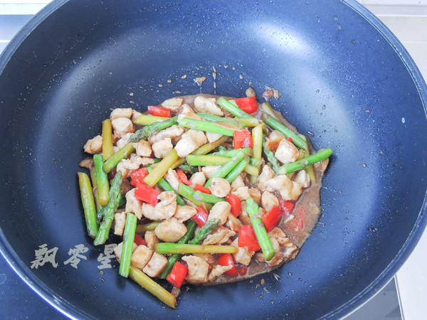 Stir-fried Chicken with Asparagus recipe