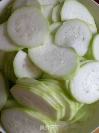 Stir-fried Vegetable Gourd with Meat recipe