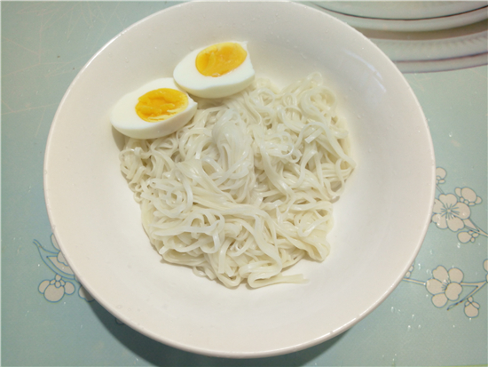 Egg and Mushroom Beef Ball Noodle Soup recipe