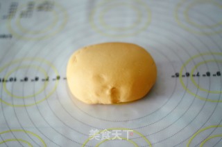 Carrot-flavored Quicksand Buns recipe