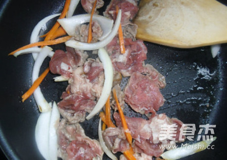 Stir-fried Beef with Mixed Vegetables and Tofu Skin recipe