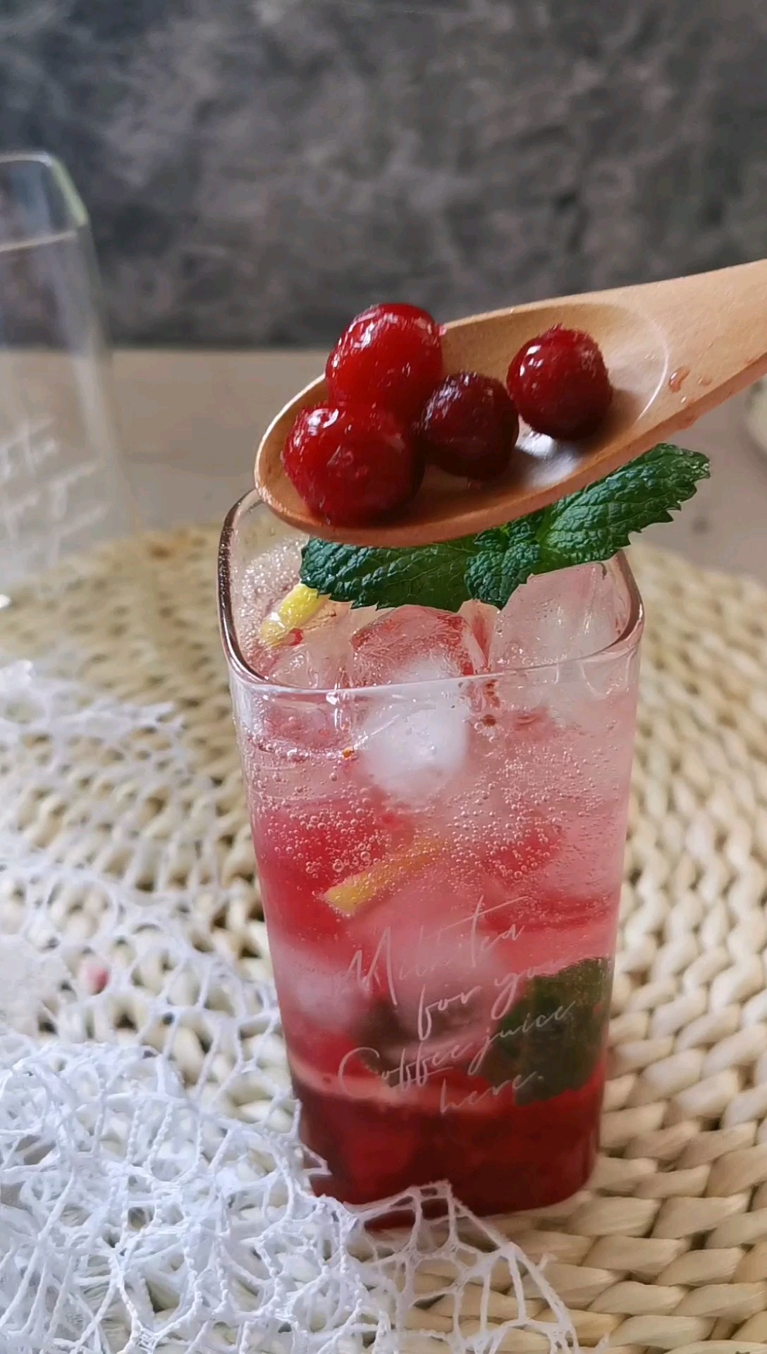 Cranberry Lemon Iced Drink