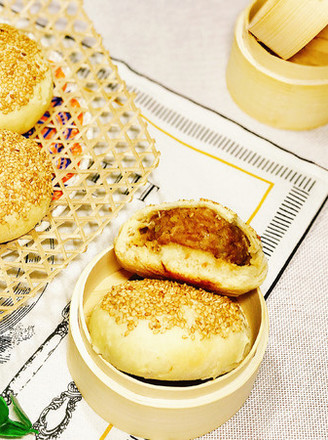 Fresh Meat Meringue Moon Cakes recipe