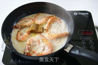 Save The Summer Taste Buds with Thai Signature Dishes-thai Curry Shrimp recipe