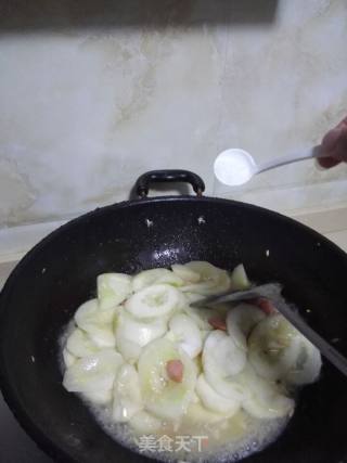 Stir-fried Old Cucumber with Ham recipe