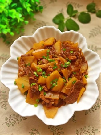 Potatoes and Pork Stewed Vermicelli recipe