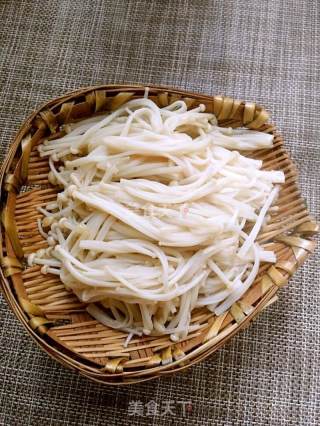 Steamed Enoki Mushrooms with Garlic Tofu recipe