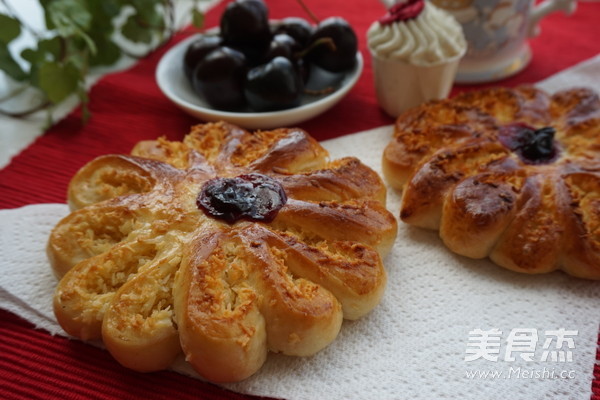 Flower Coconut Bread recipe