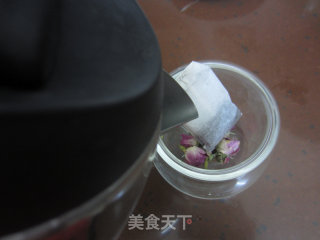 Homemade Rose Milk Tea recipe