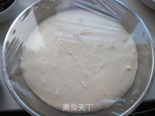 High-calcium and Delicious Hokkaido Middle-grown Bread recipe