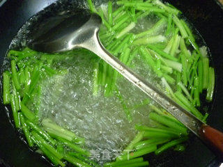 Celery Mixed with Pig Ears recipe