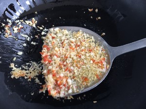 Grilled Clams and Shrimps with Enoki Mushrooms and Garlic recipe