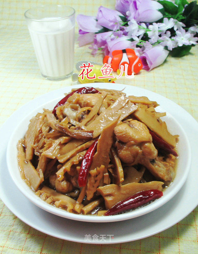 Braised Chicken Wing Root with Bamboo Shoots recipe