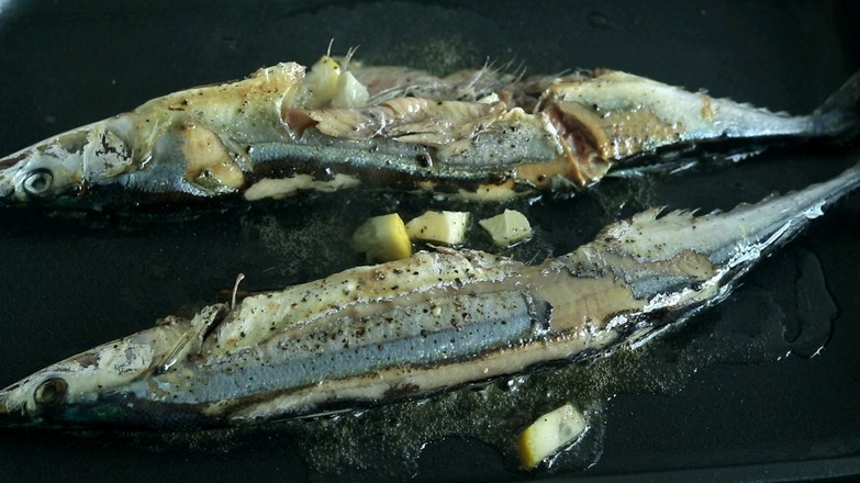 Pan-fried Saury with Lemon recipe