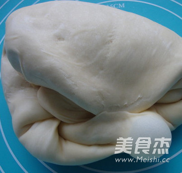 Bean Paste Stuffed Bear Bread recipe