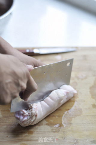 Golden Needle Stewed Trotter recipe