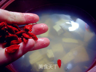 Tofu Soup with Sea Oysters and Green Clams recipe