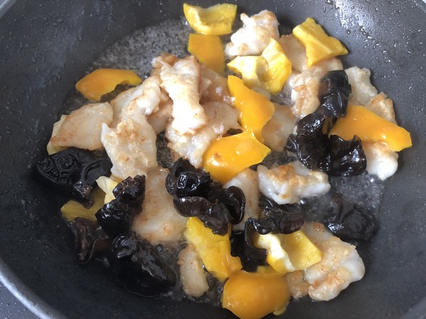Pan-fried Appetizing Fish Fillet recipe