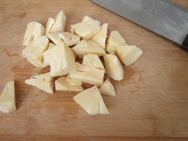 [pigball Spring Festival] Pork Belly Ball and Spring Bamboo Shoot Soup recipe