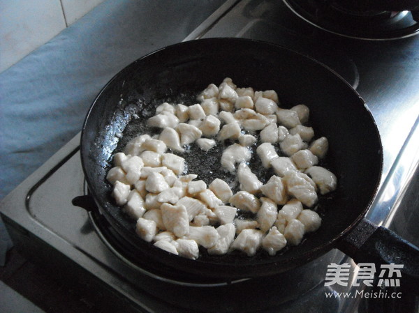 Stir-fried Chicken with Sauce recipe