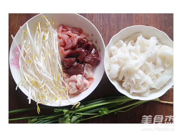 Three Fresh Boiled Hor Fun recipe