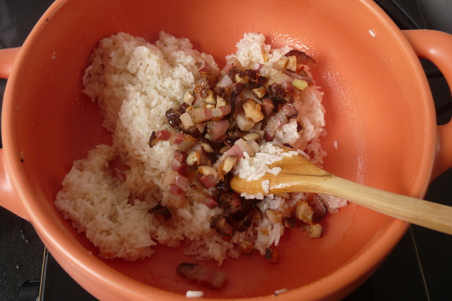 Stir-fried Glutinous Rice with Bacon recipe