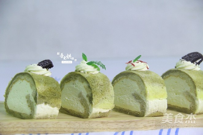Two-color Matcha Cake Roll recipe