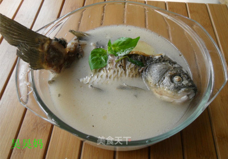 Stewed Crucian Carp Soup recipe