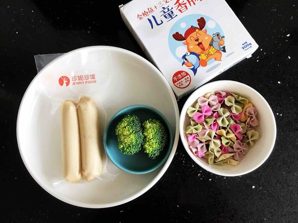 Baby Fish Intestine Butterfly Noodle recipe
