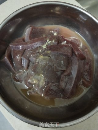 Stir-fried Pork Liver with Blood Skin Vegetables recipe