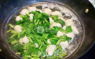 Spinach Soup with Chicken Balls recipe